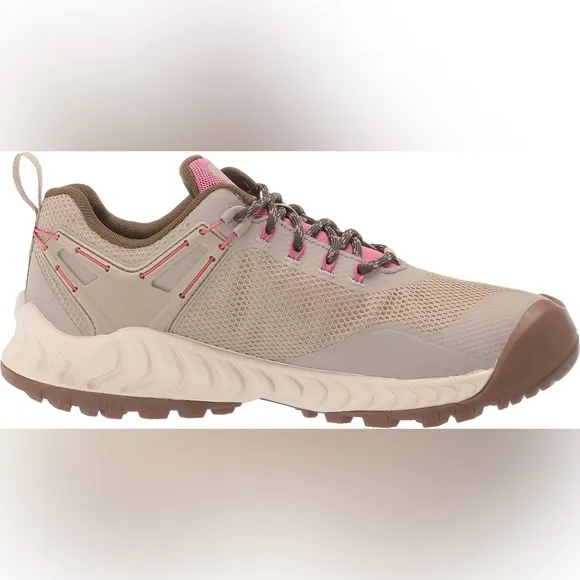 KEEN Women's Nxis Evo Low-Top Waterproof Quick-Pack Hiking Shoes size 8
