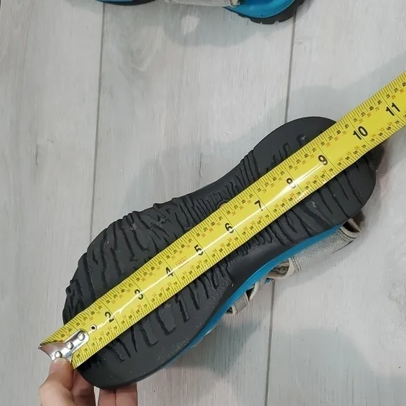 Keen Womens Outdoor Waterproof Hiking Sandals shoes sz 7