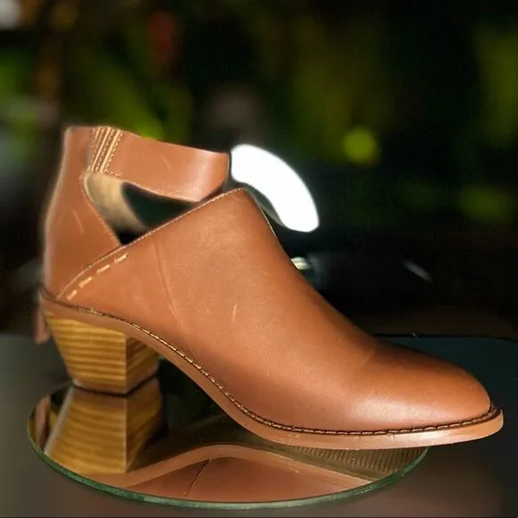Kelsi Dagger Brooklyn Mahogany Kadeeja Leather Cutout Ankle Boot Brown Size: 8.5