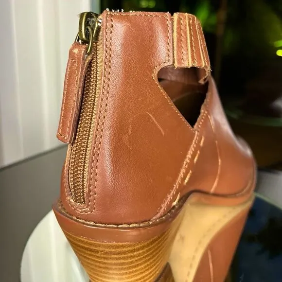 Kelsi Dagger Brooklyn Mahogany Kadeeja Leather Cutout Ankle Boot Brown Size: 8.5