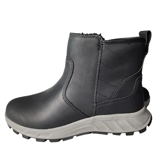 Khomnu Ladies Size 8, Dusk Boots, Black. All Weather. New