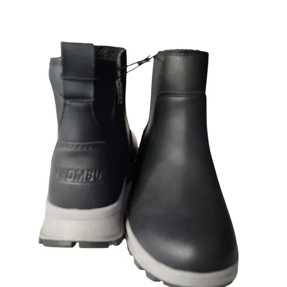 Khomnu Ladies Size 8, Dusk Boots, Black. All Weather. New