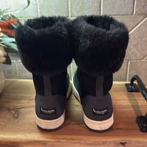 Koolaburra by UGG Tynlee Women's Waterproof Winter Boots - 8 - Great Condition