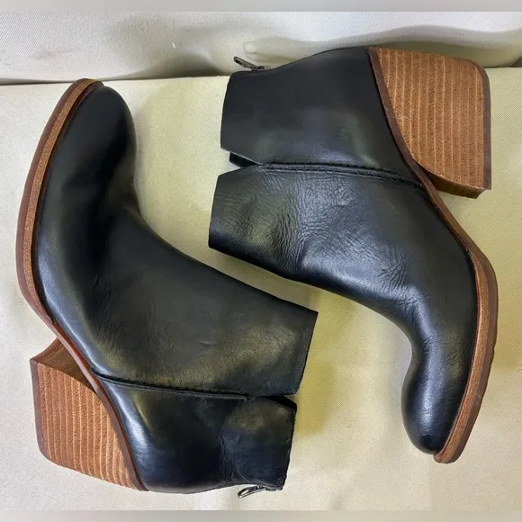 Kork Ease Black Chandra Ankle Leather Boots Size 6.5 M