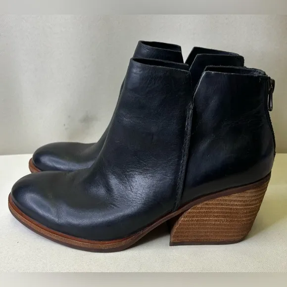 Kork Ease Black Chandra Ankle Leather Boots Size 6.5 M