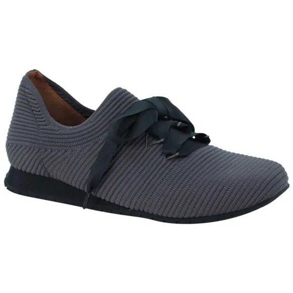L'amour Des Pieds Taimah Sneaker Dark Gray Lace Up Runner Comfortable Shoes 6.5