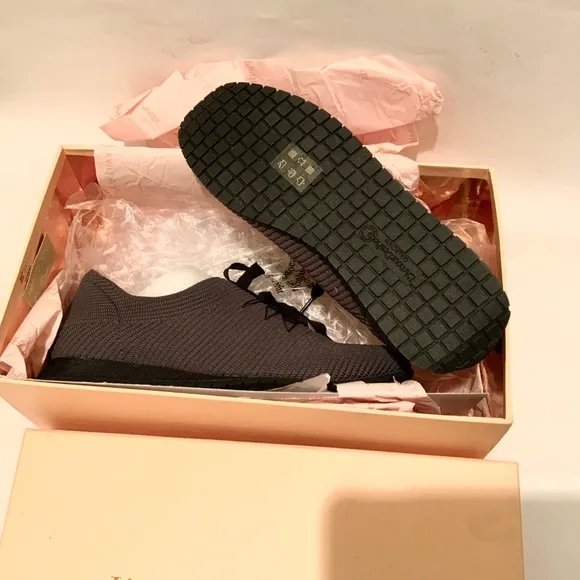 L'amour Des Pieds Taimah Sneaker Dark Gray Lace Up Runner Comfortable Shoes 6.5