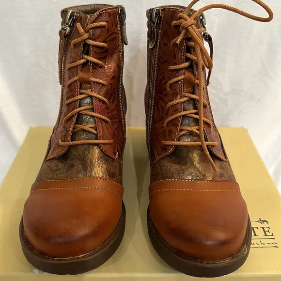 L'Artiste by Spring Step Leather Lace-Up Boots - Sunsetride