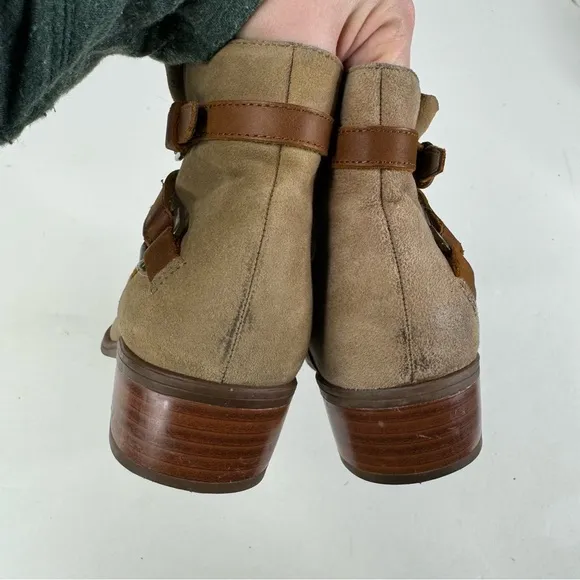 Lauren Ralph Lauren Light Tan Suede Ankle Boots with Decorative Straps Size 8.5