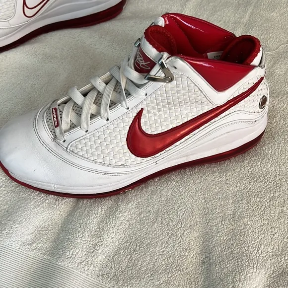 Lebron James tennis shoes