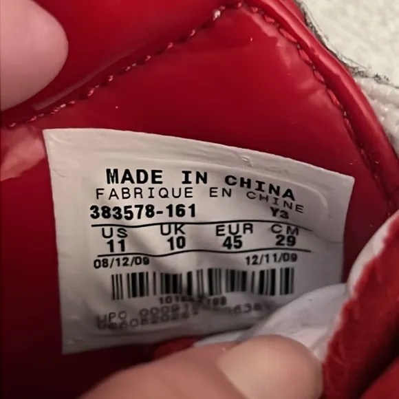 Lebron James tennis shoes