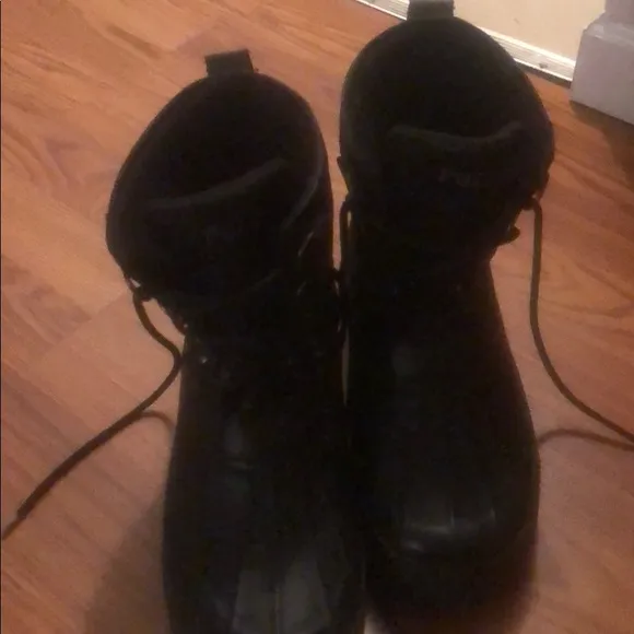 Levi’s Vans Jeans  Polo Boots Nike Shoe