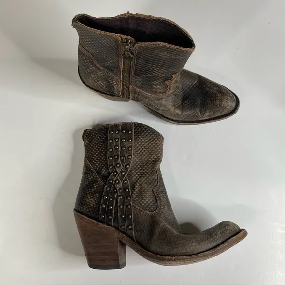 Liberty Black Womens Studded Leather Ankle Boots Size 7