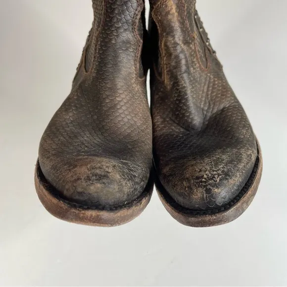 Liberty Black Womens Studded Leather Ankle Boots Size 7