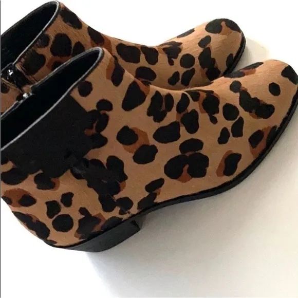 Like new Cole Haan Calf Hair / Leather Ankle Boots Size 7.5