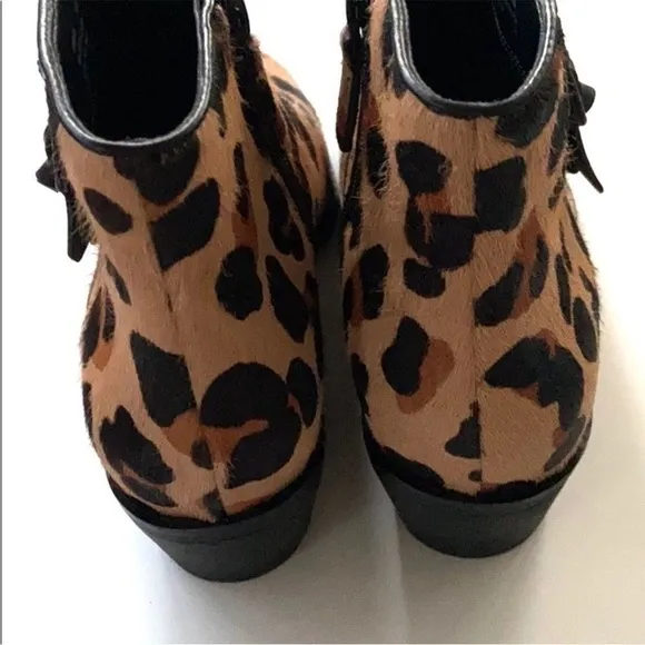 Like new Cole Haan Calf Hair / Leather Ankle Boots Size 7.5