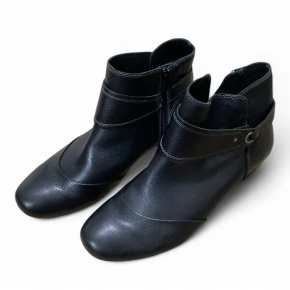 Like New - Taos Image Boots - Black Size 7.5
