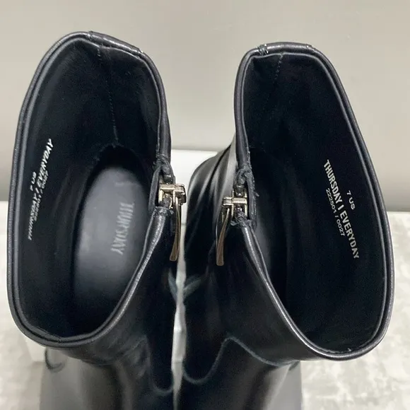 Like New! Thursday/Everyday Black Leather Side Zip Ankle Boots/Booties Size 7