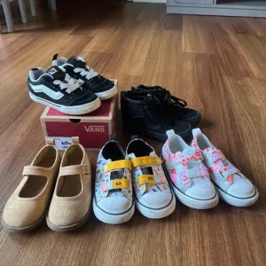 Little Girl Shoe Bundle Size 10c