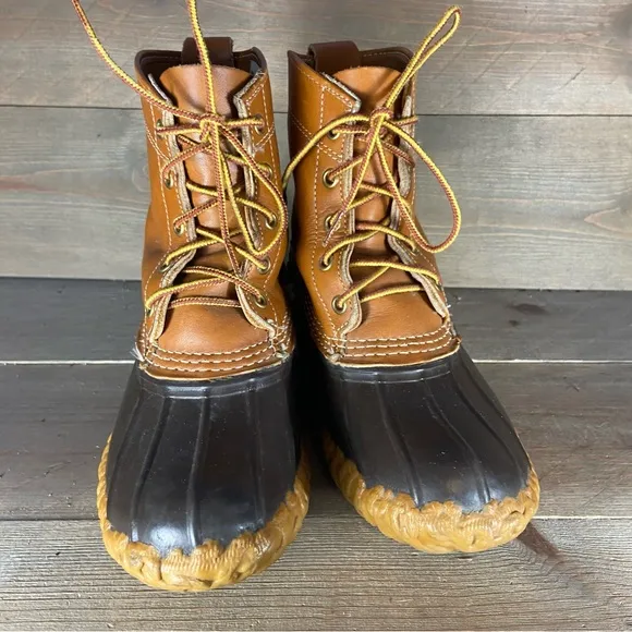 Ll Bean Womens size 6 duck boots brown leather waterproof hunting shoes