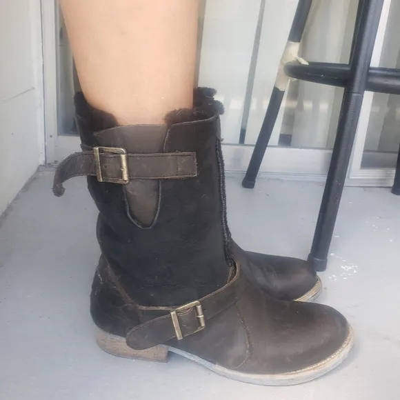 Lluxe De Leon Conquista Motorcycle boots black leather shearling lined 9