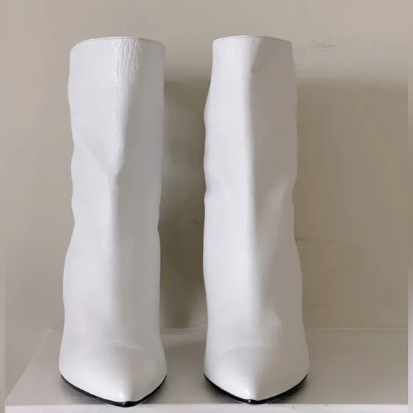 Longchamp Leather Ankle White Boots Pointed-Toes with Triangle Heels Size 7.5