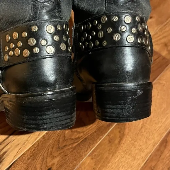 LUCCHESE SPIRIT WOMAN’S ALEXIS STUDDED BLACK LEATHER WESTERN RIDING BOOTS