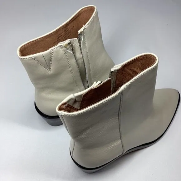 Madewell The Darcy Block Heel Ankle Boots In Pale parchmen Ivory Off White