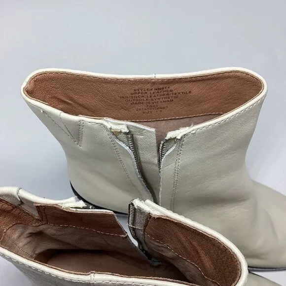 Madewell The Darcy Block Heel Ankle Boots In Pale parchmen Ivory Off White