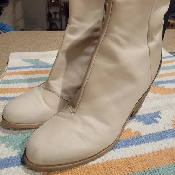 Maison Martin Margiela Cream and Gray Ankle Boots