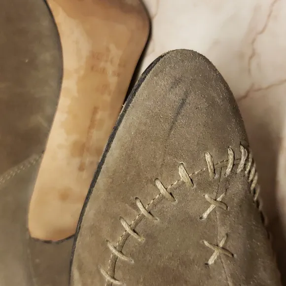 Manolo Blahnik gray high heel womens suede midcalf boots 40.5