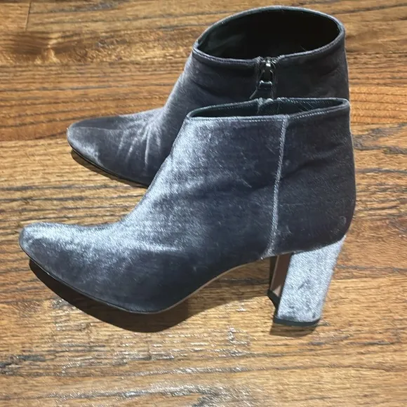 Manolo Blahnik silver grey Velvet Ankle Boots