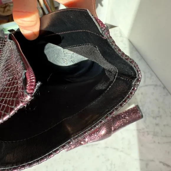 Marc Fisher Glam Metallic Snakeskin Violet Ankle Boots - Size 5.5