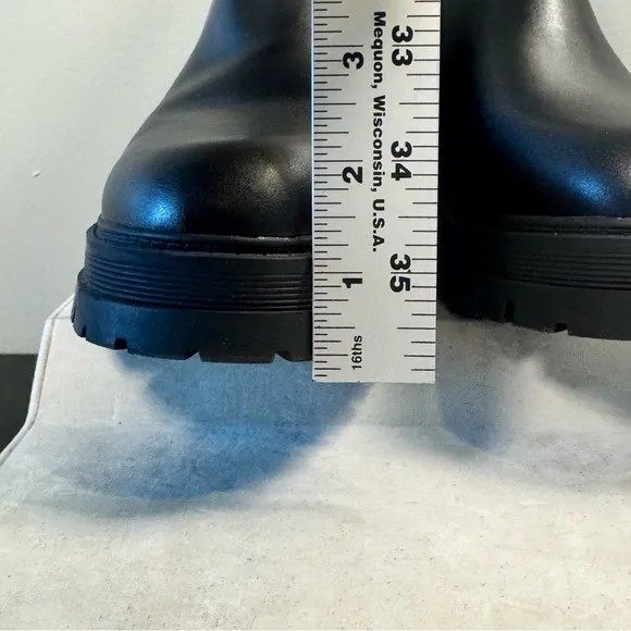 Marc Fisher Lug boots , women's, size 10 , ankle high NWT, black color