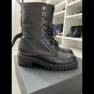 Massimo Dutti combat boots