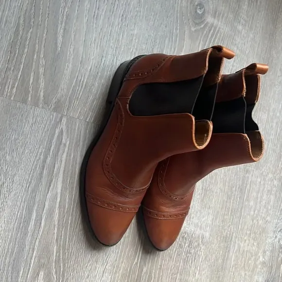 Massimo Dutti Women's Brown Leather Ankle Wingtip Boots Size 39