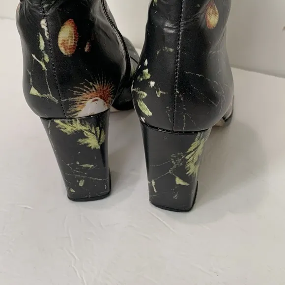 Matisse ankle boots size 8