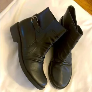 MATISSE BLACK LEATHER ANKLE BOOTS.  NEW IN BOX