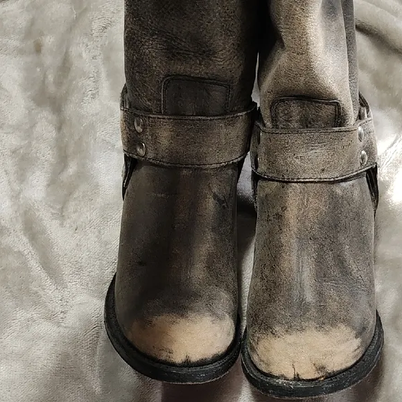 Matisse Helms Boots Distressed Leather gray/brown ankle chelsea boots size 7.5