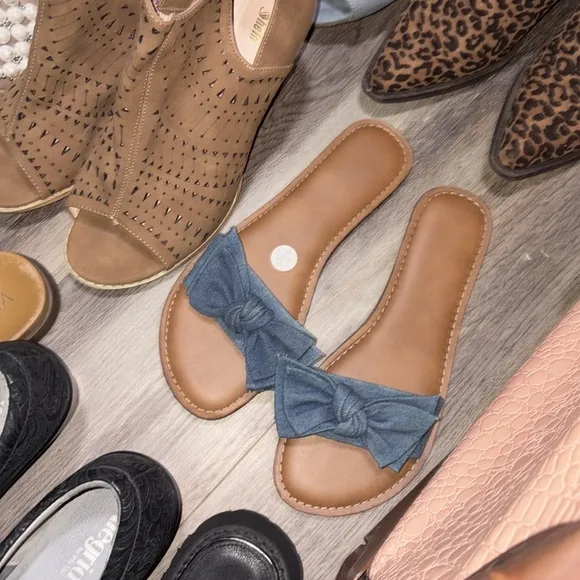 MEGA BUNDLE SIZE 8/8.5 Stylish Black and Tan Women's Flats