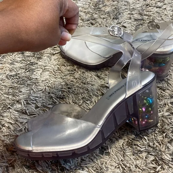 Melissa Patrick Cox Stylish Women's Sandals sz 8