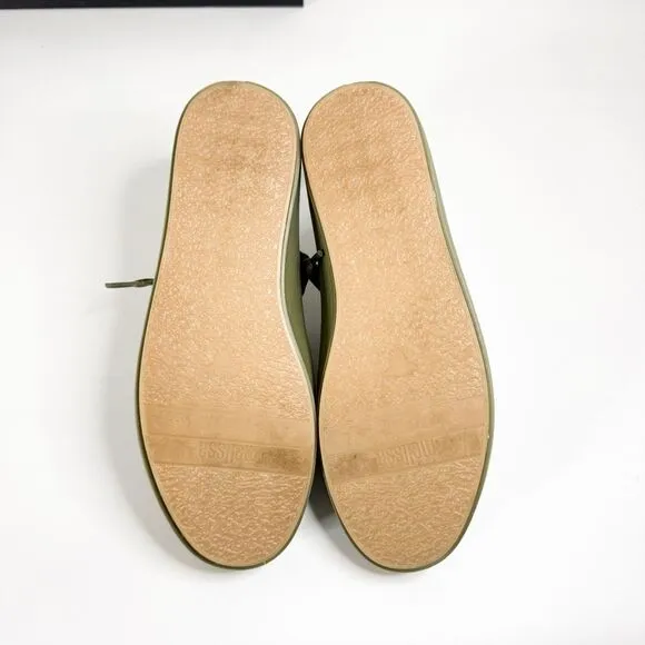 Melissa Possession Sneaker in Olive Green | Size 8 | Waterproof &amp; Vegan