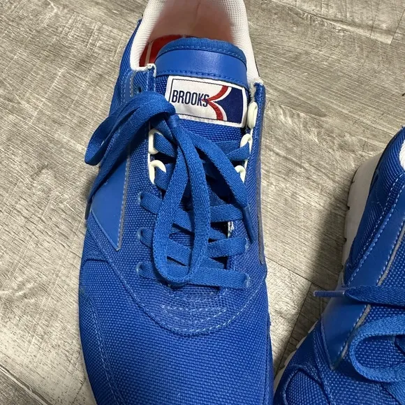 Men’s 12 BROOKS Heritage Varsity Walking shoes Comfortable Royal Blue Laces