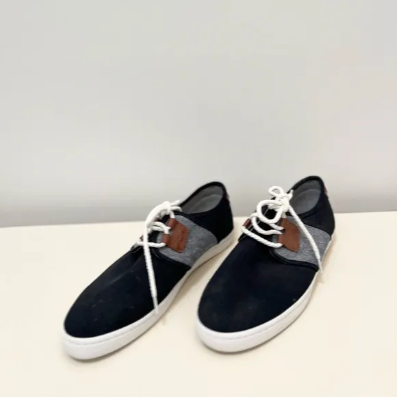 MEN’S ARMISTICE DRONE ONE CLOUD SNEAKER IN BLUE-MARINE W/ LEATHER DETAILING