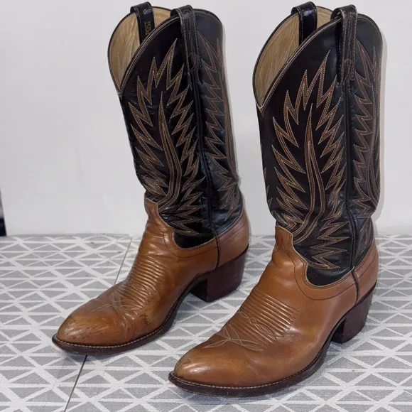 Men's Dan Post Cowboy Boots Size 8 Brown and Black