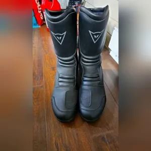 Mens - Dianese Gore-tex motorcycle boots US 13.5