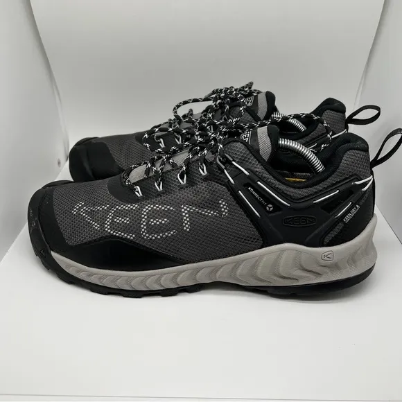 Men’s KEEN NIXS EVO Waterproof Shoes Size 11