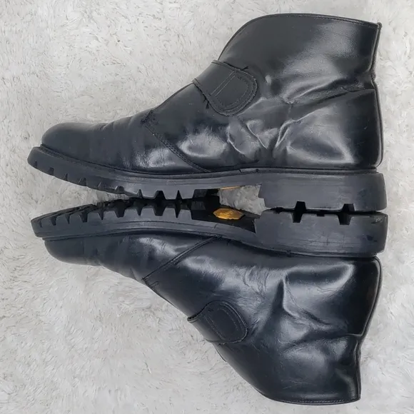 Mens Lyons S.A Vibram ankle boots sz 8