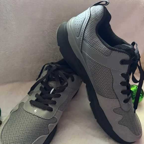 Men's Mesh Arch Support Sneaker S/11