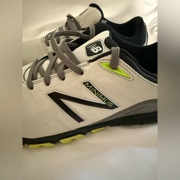 Men’s New Balance Minimus Golf Shoe Size 8.5 NWOT